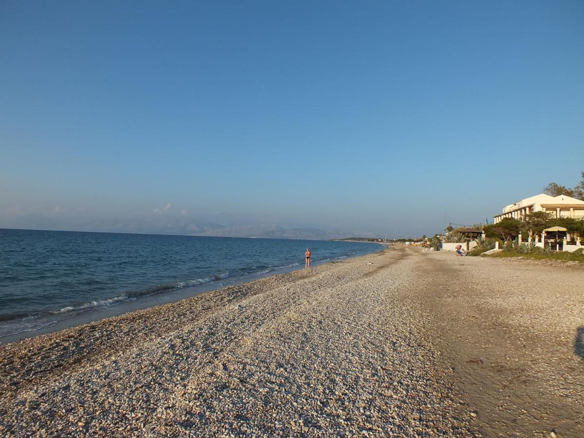 Frosos Beachfront Maisonette Acharavi Aharávi Kültér fotó